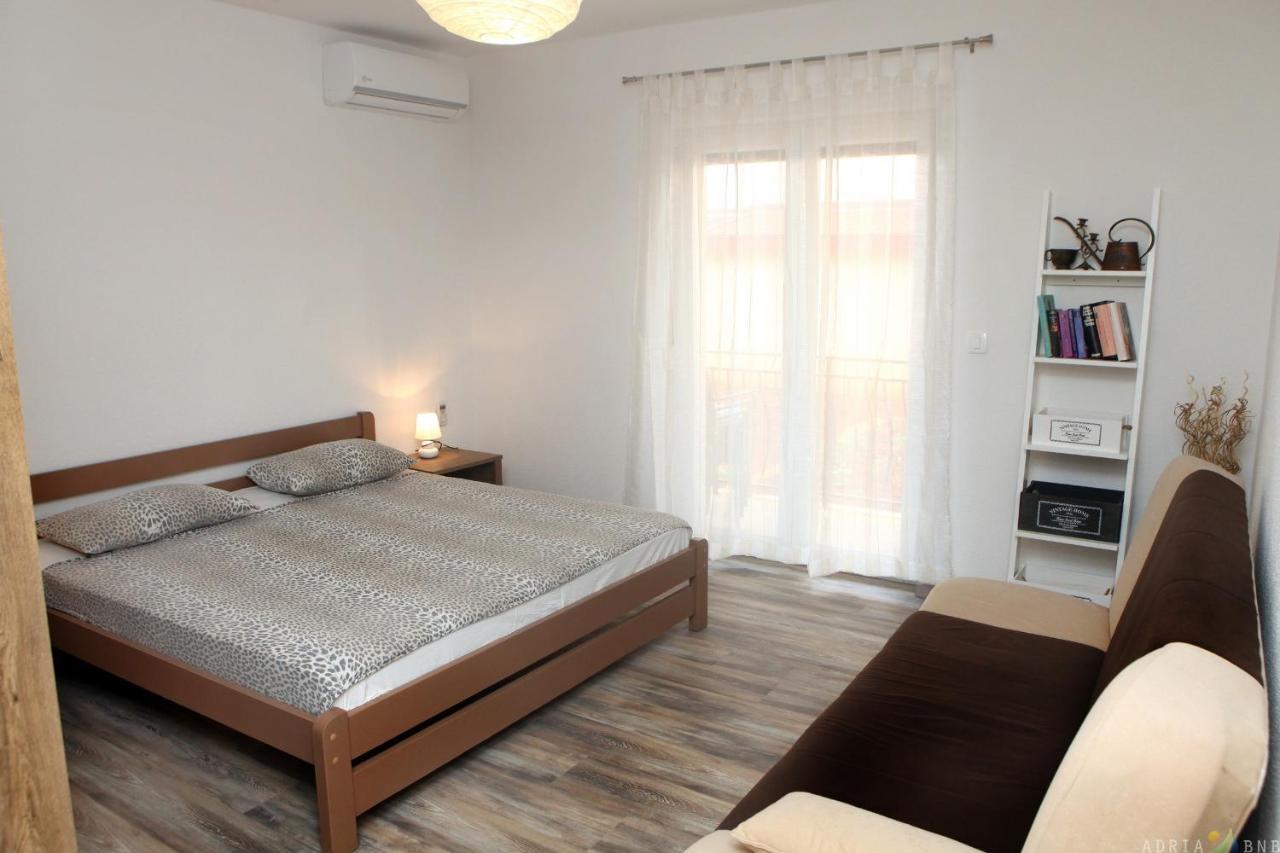 Nice Apartment Near The Sea Es3 Умаг Екстер'єр фото